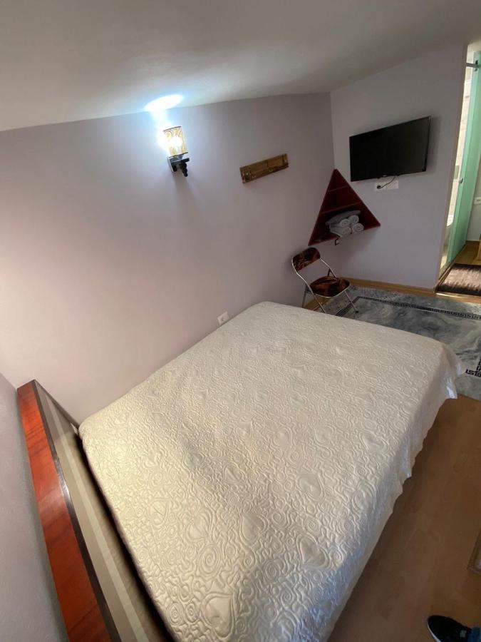 B & B Pogradec Exteriér fotografie