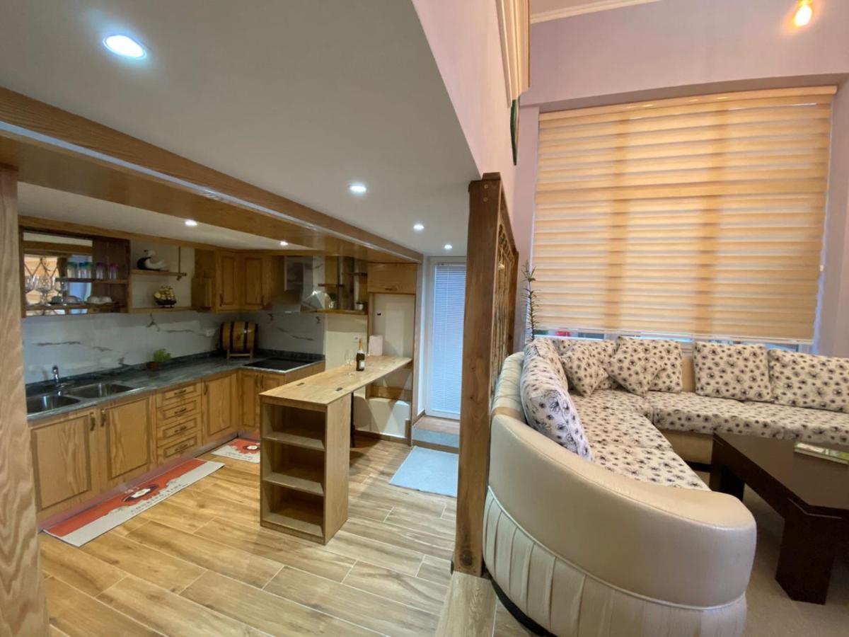 B & B Pogradec Exteriér fotografie