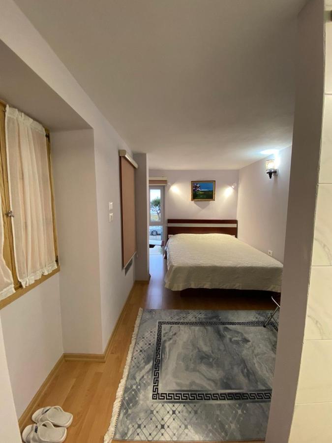 B & B Pogradec Exteriér fotografie