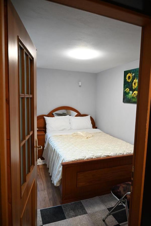 B & B Pogradec Exteriér fotografie