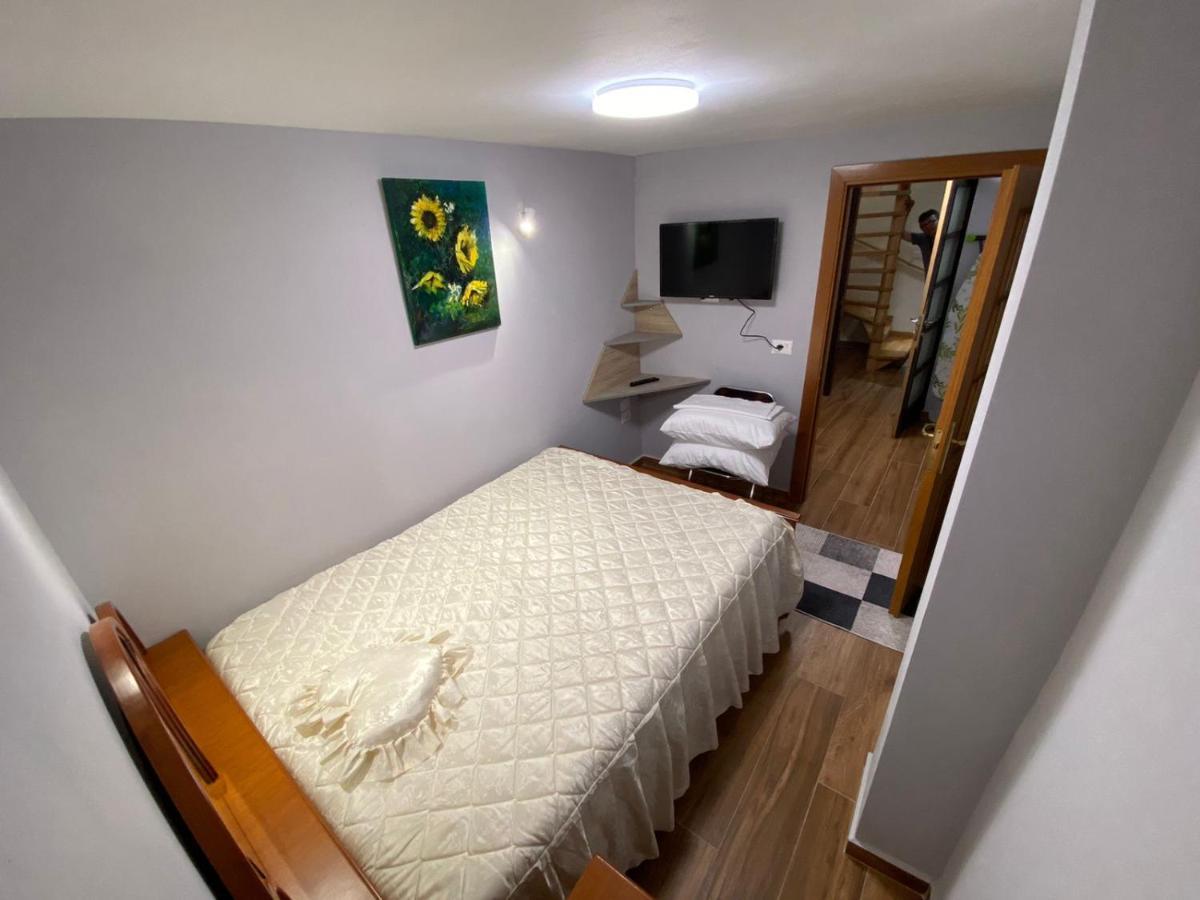 B & B Pogradec Exteriér fotografie